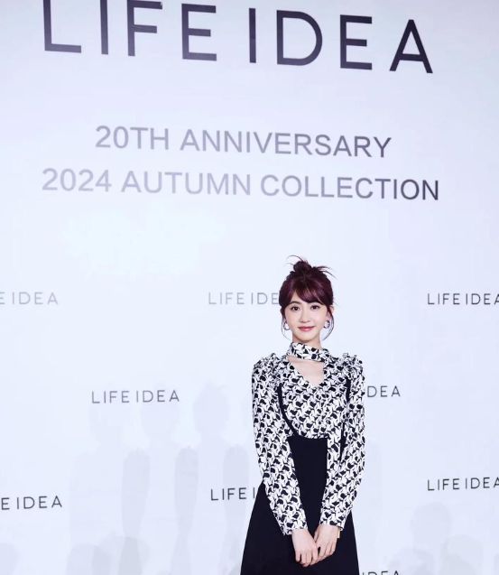 2023年春季服装潮流趋势AG真人登录时尚前沿:揭秘(图1) 2023年春季服装潮流趋势AG真人登录时尚前沿:揭秘(图1)